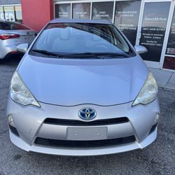 2014 Toyota Prius C One 