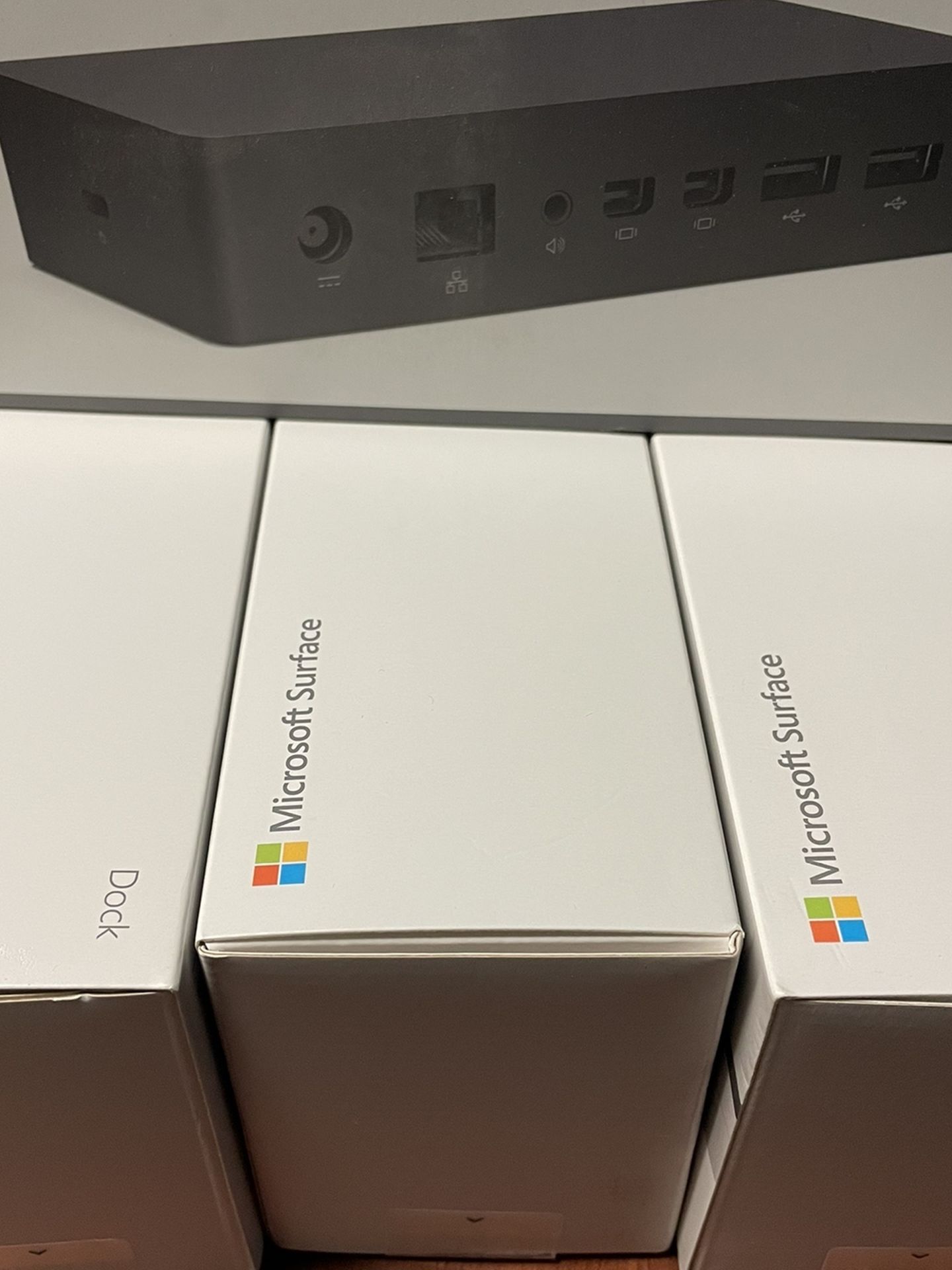 Microsoft surface Dock