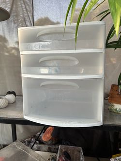 Plastic three drawer storage bin