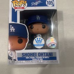 Shohei Ohtani Funko Pop 105 - Funko Exclusive w/soft Protector