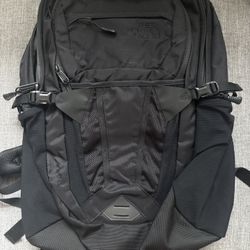 Black North Face Recon Backpack