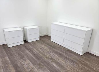 Dresser and 2 nightstands - Cómoda y 2 mesitas de noche