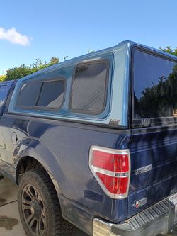 Chevy/Ford truck Leer Topper 6.5 bed size