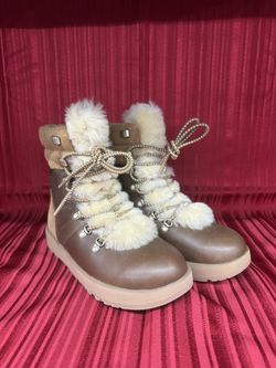 Ugg Boots Women’s NWT