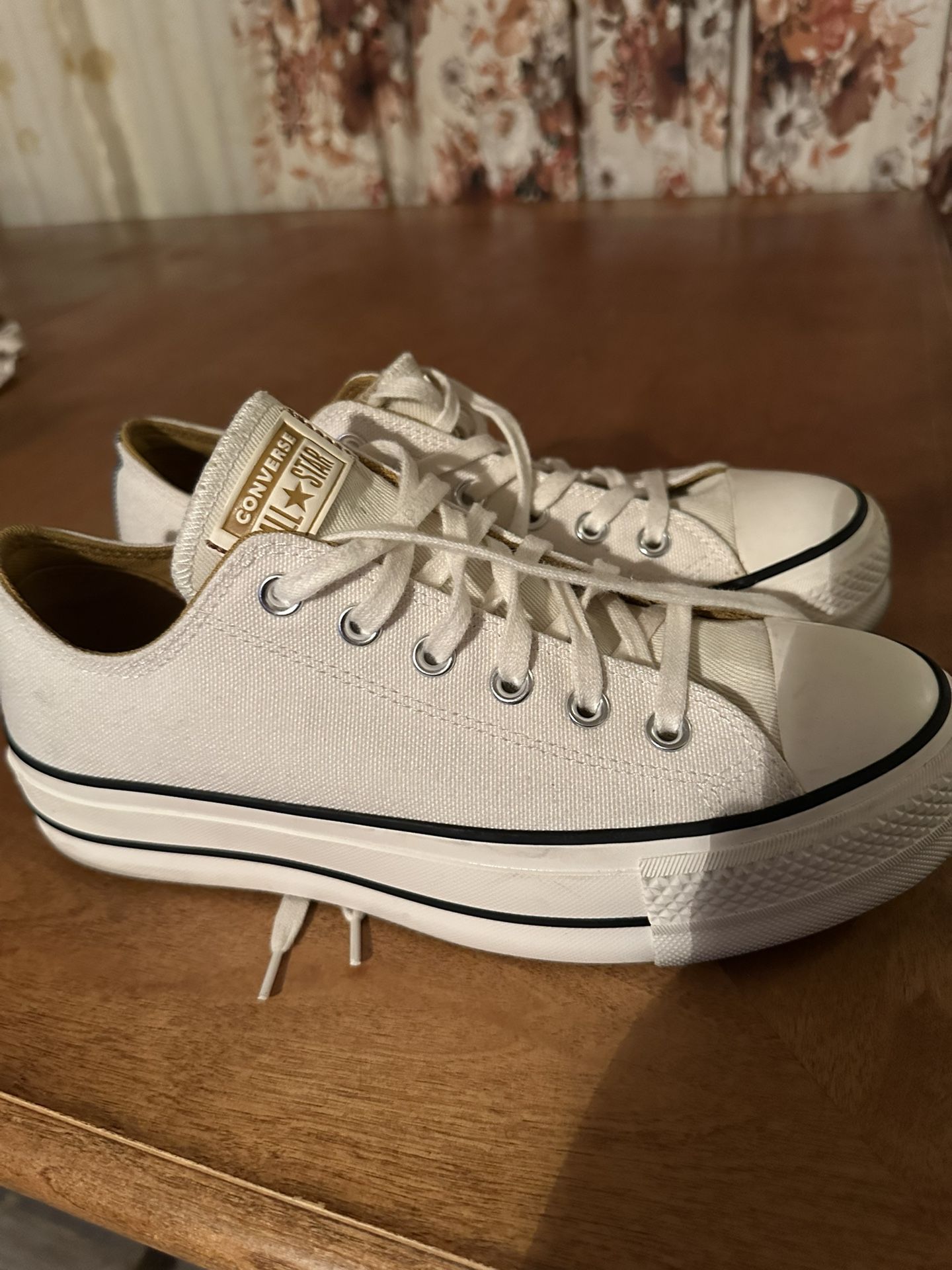 Women’s Converse Chuck Taylor All Stars Sneakers
