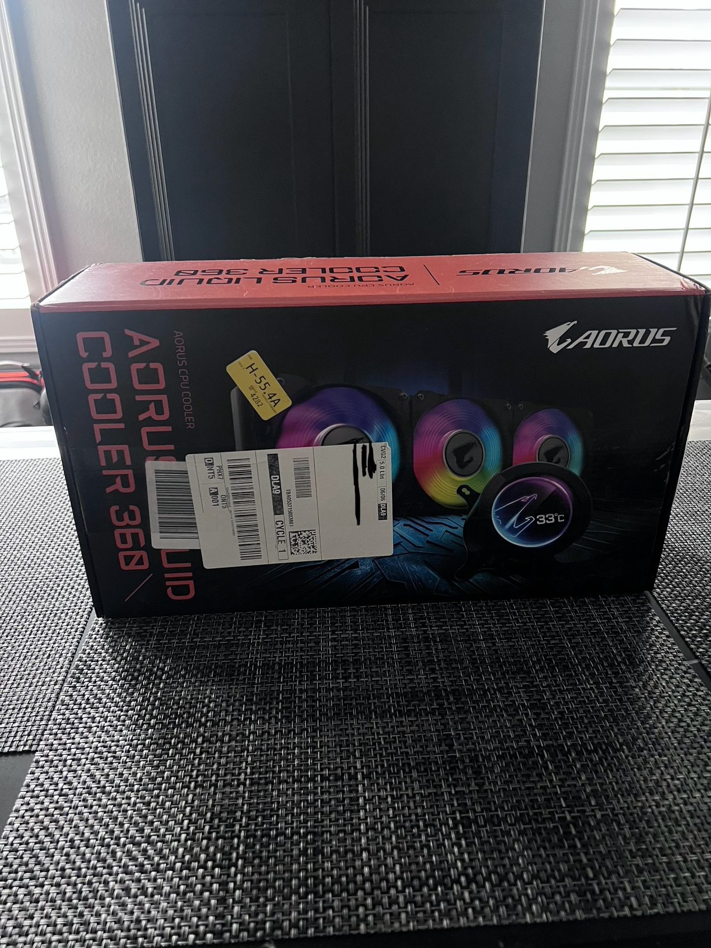 AORUS 360 Liquid Cooler - AMD & Intel Supported