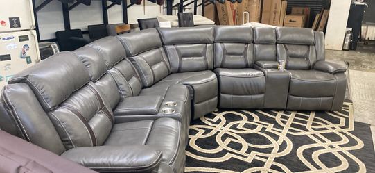 New recliner sectional couch / free delivery