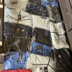 POLO SETS AND NIKE TECHS FULL SETS