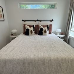 Queen Bed Set w/ Nightstands