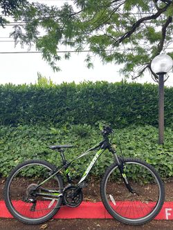 Giant Revel 3 Mountain Bike – Lightweight Trail & Recreation Bike