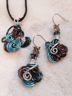 Hand crafted necklace/earring set; jewelry