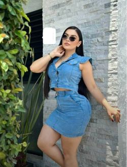 New Women's 2 Piece Set Size S/M