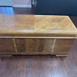 Wood chest
