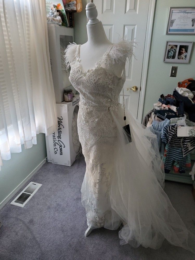 New With TAGS Wedding Dress XS