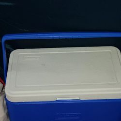 Coleman 28 quart Cooler