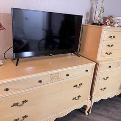 Antique Furniture With Cedar Drawer 