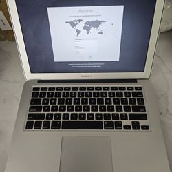 Apple MacBook Air 13" (2012) - Works Great!