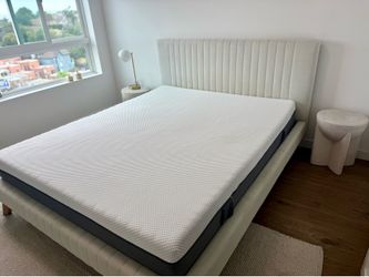 Complete Queen Bed Set – Upholstered Bed + Premium Emma Mattress + Free Bedding