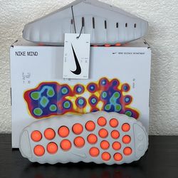 Mind 001 Light Smoke Grey (Size 9 Women / 7 Men)