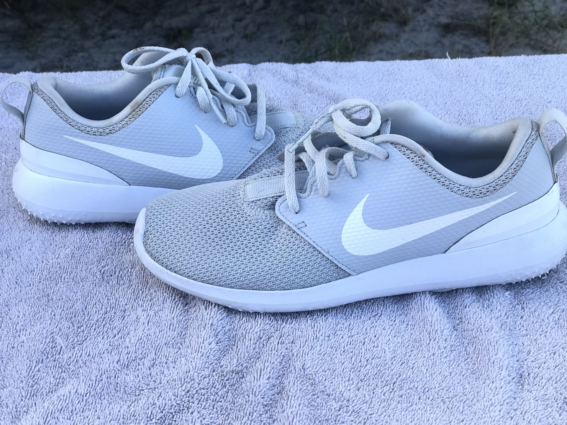 Nike Women's Roshe G Tour Golf Shoes Wolf Grey Size 8 AA1851-001