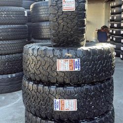 265/65/17 BF GOODRINCH (4 TIRES SEMI NEW 95% TREND LIFE INSTALLATION AND BALANCING🏁)