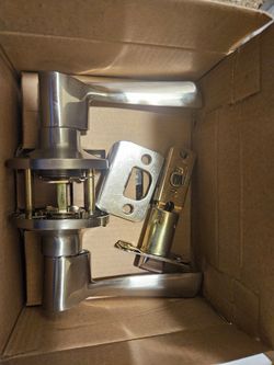 New Veise  Door Latch