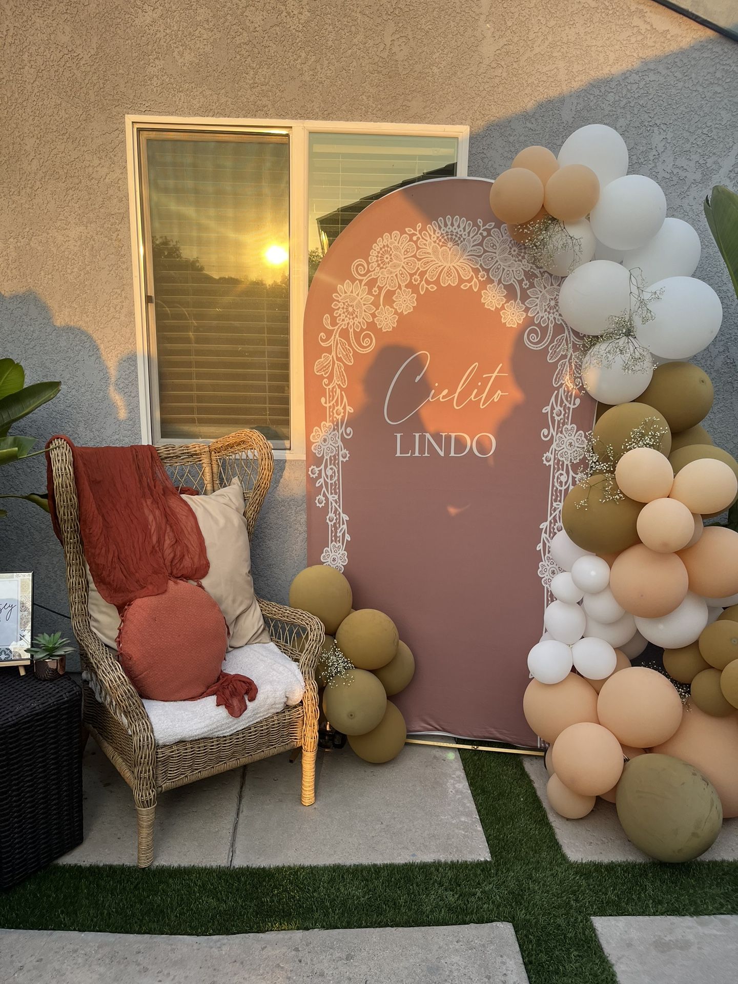 Cielito Lindo arch cover for sale