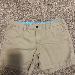 women’s khaki shorts 