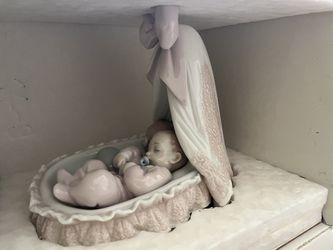 Lladro Sweet Dreamers Figurine 06127  in Box $200
