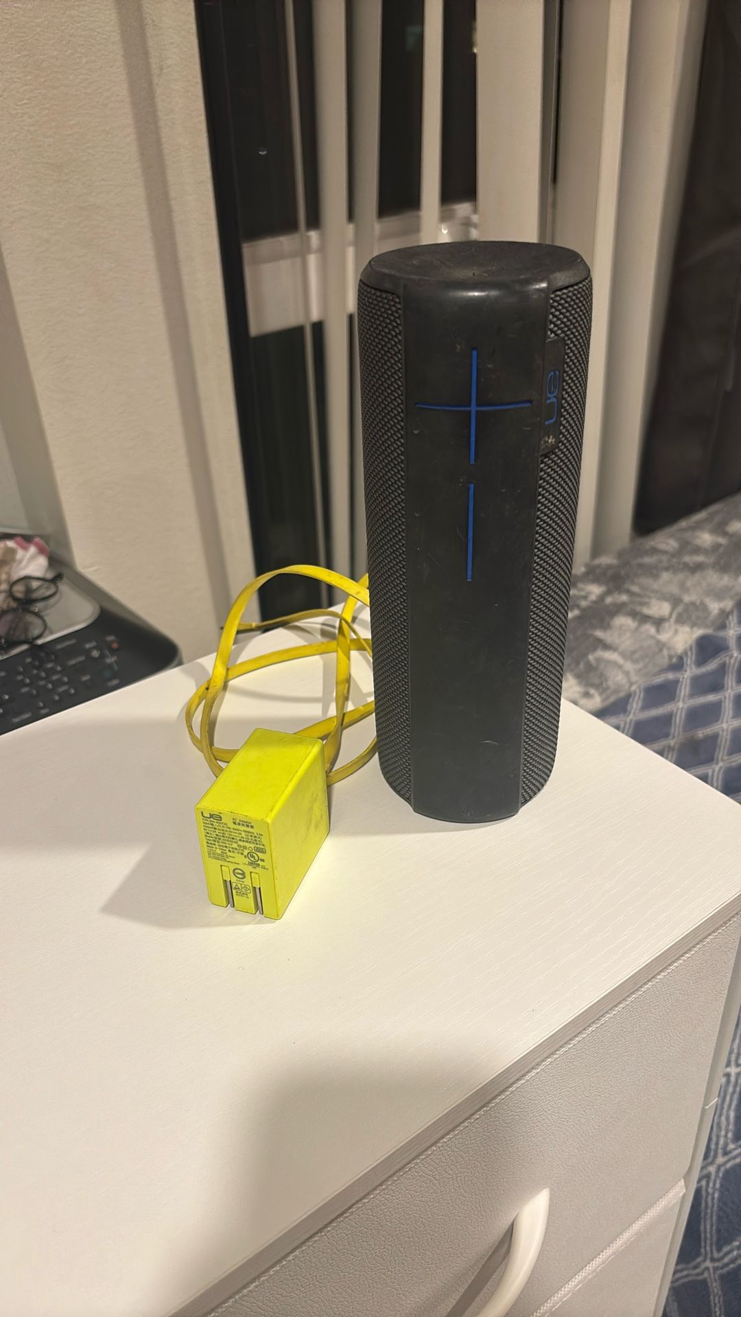 WIRELESS UE MEGABOOM SPEAKER