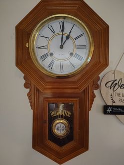 REGULATOR 31 Day  Wall Clock💥$100