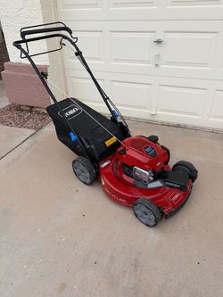 Toro 22” Recycler SmartStow Self-Propelled Gas Mower – Like New
