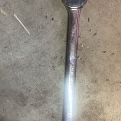 Snap On 1 1/8 Wrench 