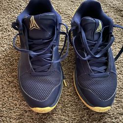 Ja 1 Basketball Shoe