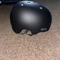 SPY snowboarding Helmet Size Medium 