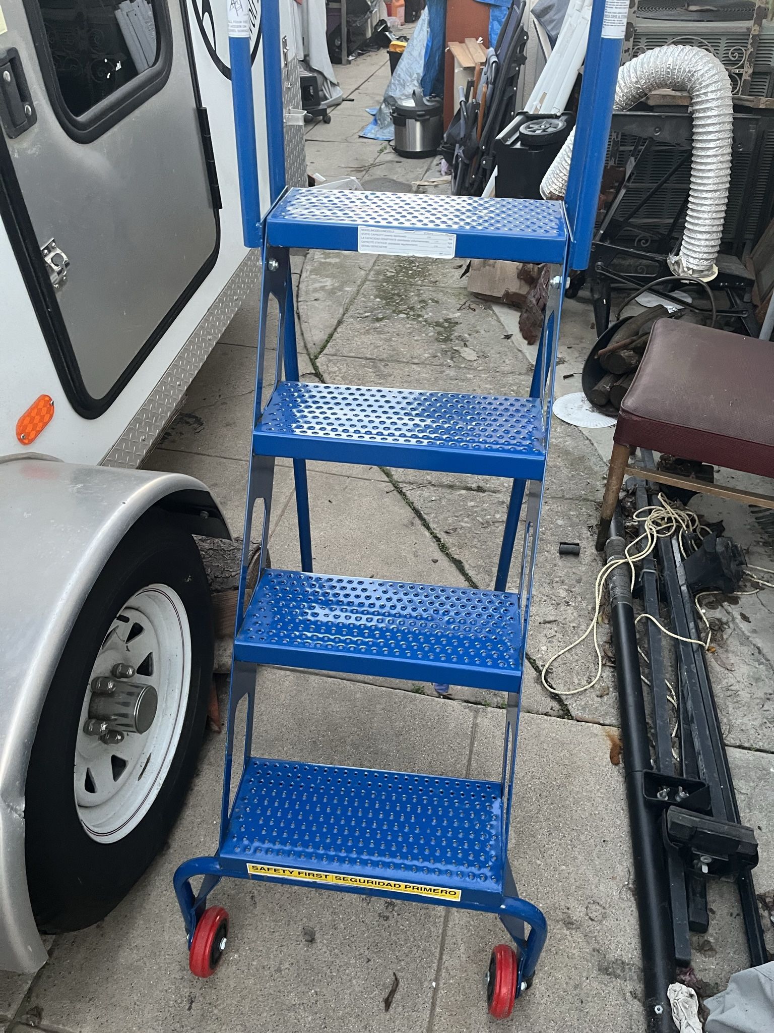 Folding Platform Ladder On Wheels