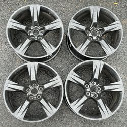 20” Staggered Original Chevy Camaro 5x120 Black set of 4 rims 800$ for 4 , tires are available but not included, mount available, alignment available.