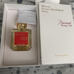 Baccarat rouge 540 eau de parfum maison francis kurkdjian