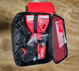 Milwaukee  Surge Impact Driver Brushless Fuel Kit M12