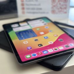 2023 iPad Pro 11” 4th M2 128GB Cellular 