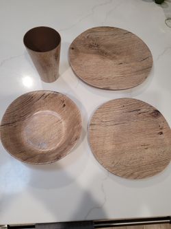 Dinnerware Set