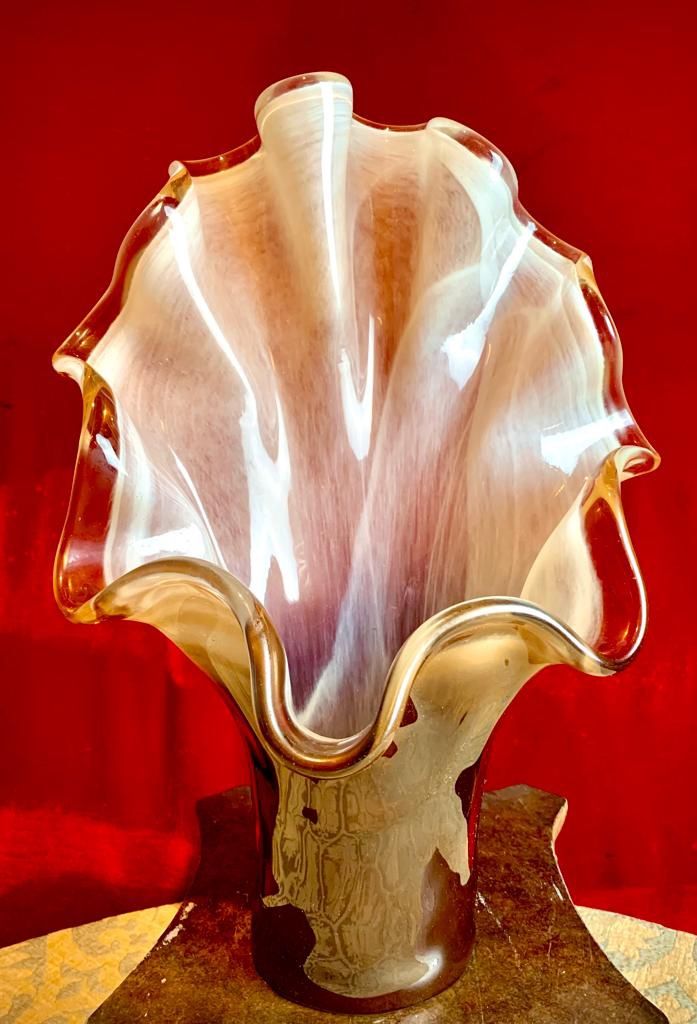 Gorgeous Italian Murano Art Fusion Glass vase Light Gold H18xW13xD7 inch Lbs 6.4 Famous Venetian Murano Glass Art Beautiful decorative fusion glass va
