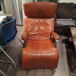 Human Touch Zero Gravity Electric Recliner 