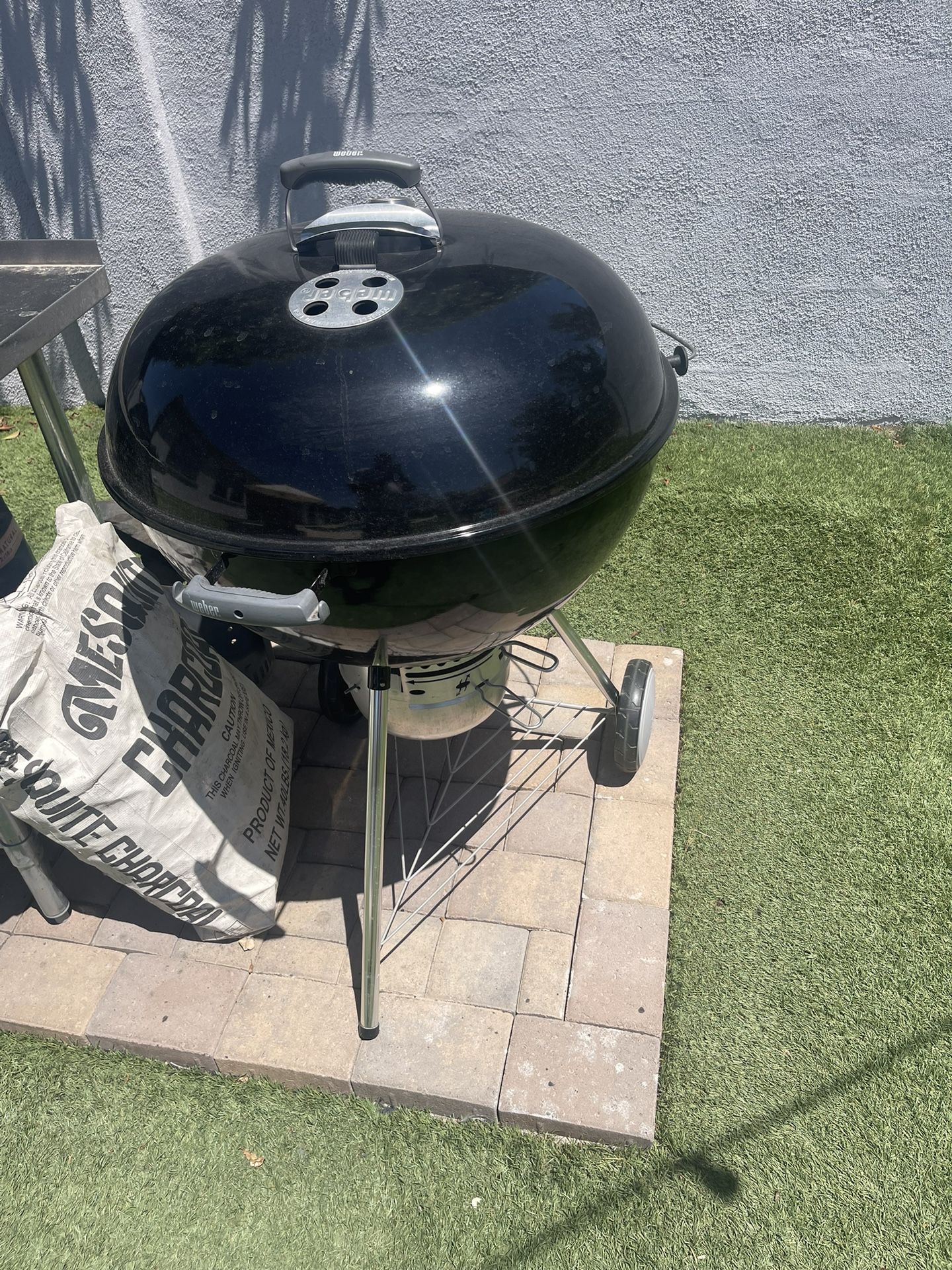 Weber Master-Touch Kettle 26” with Gabby’s Grill Santa Maria