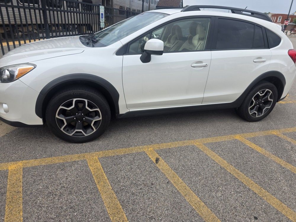 2014 Subaru Crosstrek – 80,000 miles – Excellent Condition