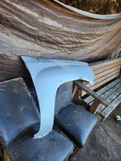 2005-2010 Toyota Tacoma PASSENGER SIDE FENDER!