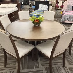 7pc Dining Room Set 