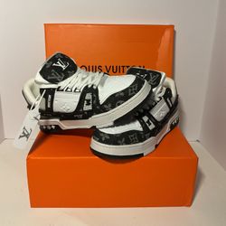 Louis Vuitton Sneakers 