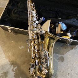 Bundy II Saxophone 