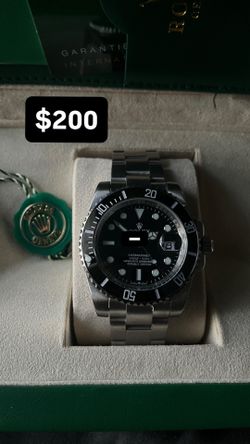 Men’s submariner style watch (with papers and box)